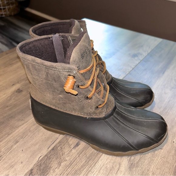 Sperry Duck Boots. Worn a handful of times. Great condition. - Picture 5 of 5